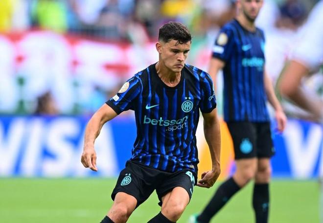 记者：竞赛预计将租借国米小将卡尔博尼一年，协议不含买断权