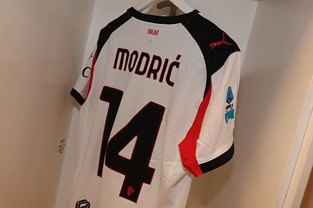 给老爷车缓缓，莫德里奇本赛季第一次在联赛担任替补