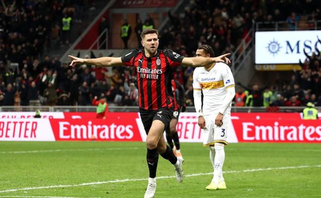 1-0！米兰20轮不败仍距国米3分 800万新援登场3分钟绝杀+加盟首球