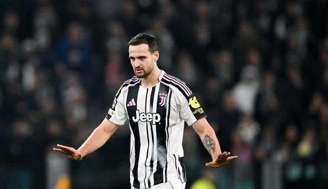 斯基拉：加蒂与佛罗伦萨并未进行转会谈判，尤文希望留住他