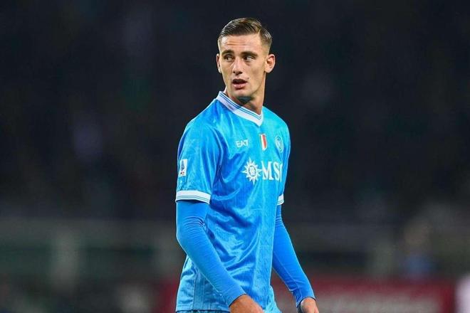 斯基拉：卢卡要求再给24-48小时考虑未来，森林在努力说服他