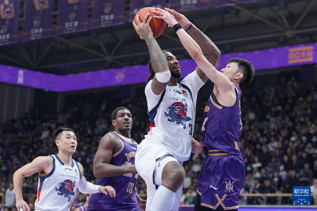 CBA：北京控股胜山东高速