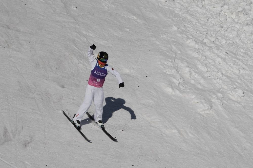 李天马、孔凡钰夺得自由式滑雪空中技巧世界杯云顶站金牌