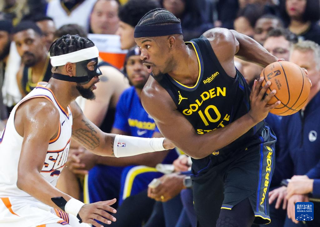 NBA常规赛：勇士胜太阳
