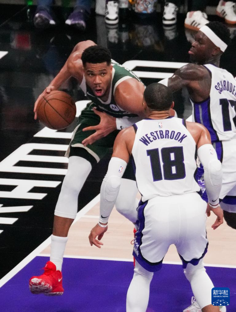 NBA常规赛：雄鹿胜国王