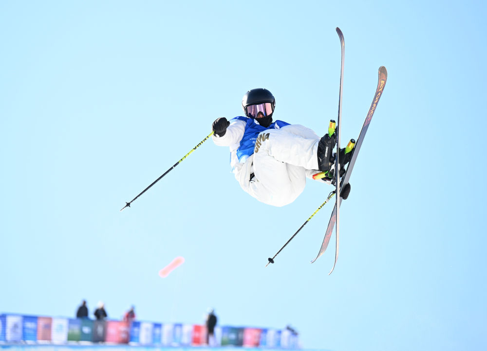 U型场地世界杯卡尔加里站：中国选手收获两银