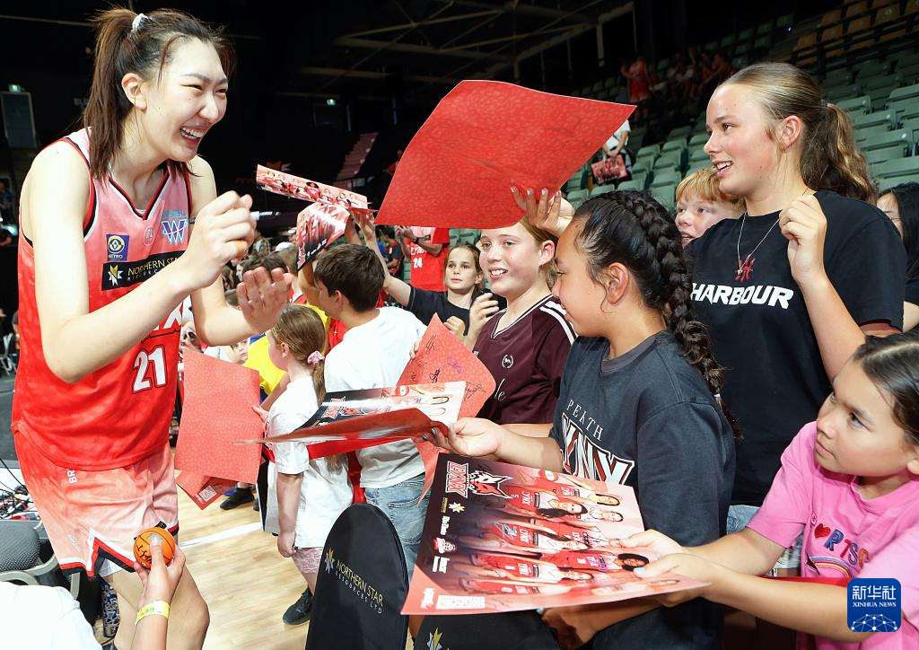 澳大利亚女篮联赛：珀斯山猫胜阿德莱德闪电