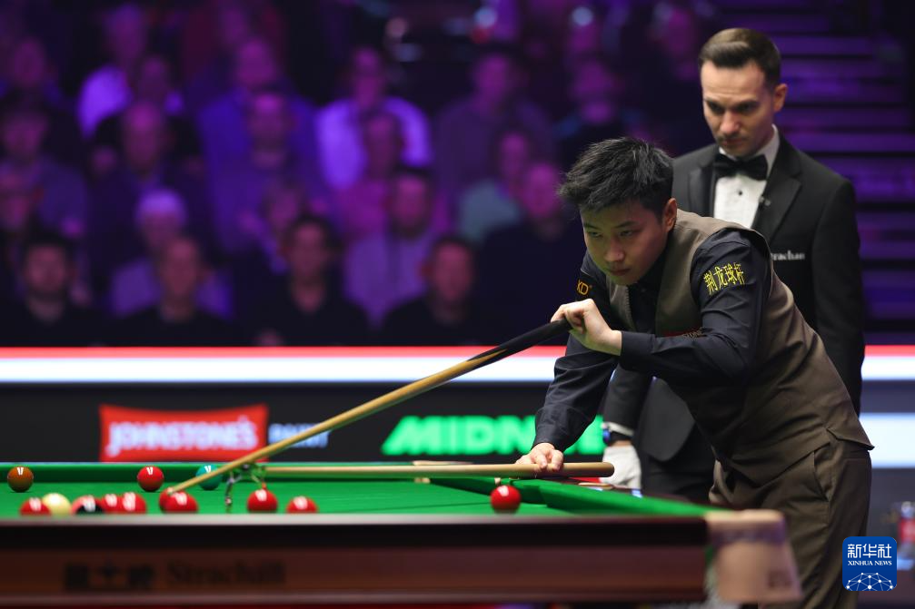 斯诺克大师赛：赵心童无缘四强