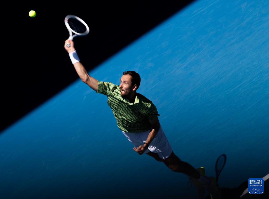 澳网：梅德韦杰夫男单首轮晋级