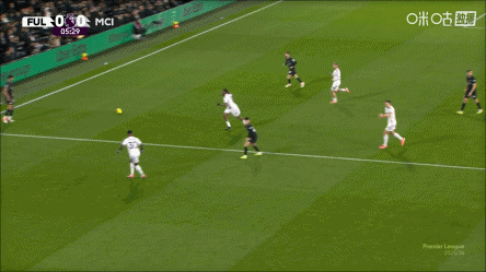 可惜！福登精彩直塞，哈兰德单刀球击中立柱弹出