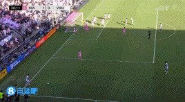 迈阿密门前险象环生，萨比近距离射门被诺沃扑出