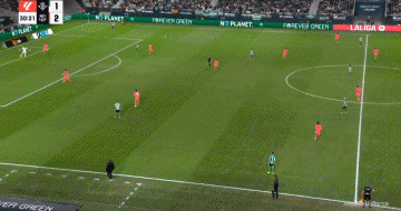 真没白首发！巴德吉打进处子球本场已完成传射，巴萨3-1贝蒂斯！