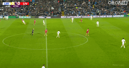 打破僵局!利兹联后防失误,埃基蒂克断球单刀破门结束球荒 打破僵局!利兹联后防失误,埃基蒂克断球单刀破门结束球荒