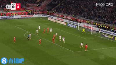 替补30分钟戴帽！凯恩接奥利塞传球抢点破门，拜仁5-0领先