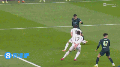 关键！谢尔基禁区内小角度低射变线，被库尔图瓦扑出