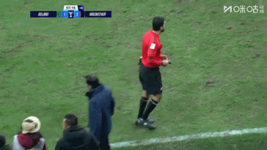 双方大规模冲突！柏杨伤停补时染黄，两黄变一红被罚下