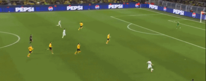 有卧底！多特两度领先被扳平，最后时刻斯文松还“推射”自家大门