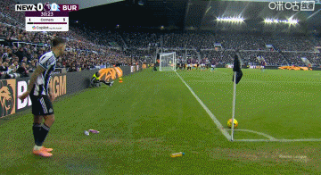 运气守恒?吉马良斯上周英超角球破门,本周欧冠屁股弹射乌龙 运气守恒?吉马良斯上周英超角球破门,本周欧冠屁股弹射乌龙