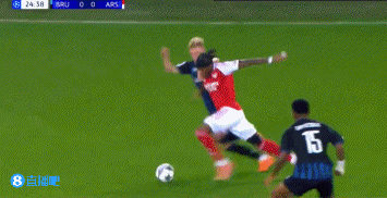 尽显单打能力！马杜埃凯一条龙后世界波破门，阿森纳1-0领先