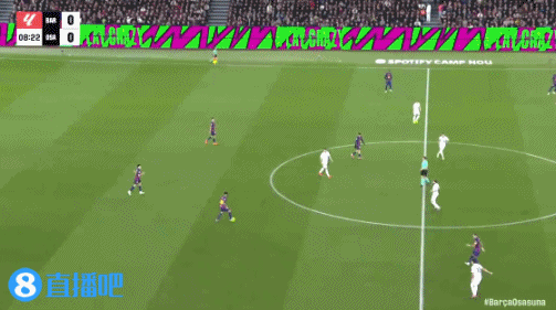 埃里克·加西亚长传，拉什福德倒在对方禁区内，裁判没有判罚点球