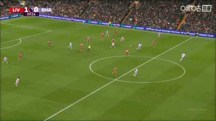 萨拉赫爆射被门将扑出，创造了后续扩大比分的角球助攻