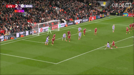 可惜！基耶萨单刀不射选择传球，萨拉赫门前绝佳机会打高错失传射