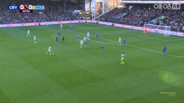 给就有!哈兰德高高跃起头球破门,曼城1-0领先水晶宫! 给就有!哈兰德高高跃起头球破门,曼城1-0领先水晶宫!