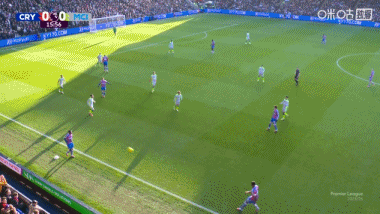 曼城防线被打穿!沃顿精妙直塞,皮诺单刀机会打门击中横梁 曼城防线被打穿!沃顿精妙直塞,皮诺单刀机会打门击中横梁