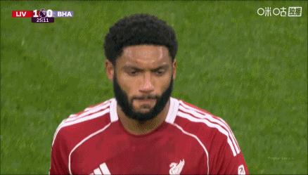 萨拉赫替补登场！戈麦斯助攻后伤退，萨拉赫26分钟登场获全场掌声