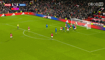 曼联再次领先！B费角球开出，卡塞米罗头球破门