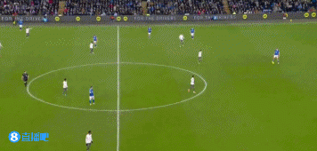 终于打破僵局！博纳诺特断球，加纳乔小角度破门