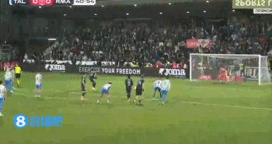 防守球员手球送点，姆巴佩点射打破僵局！皇马1-0领先塔拉维亚