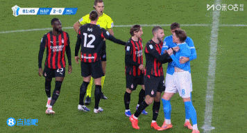 差点打起来！麦克托米奈争抢犯规，随后与托莫里发生争执