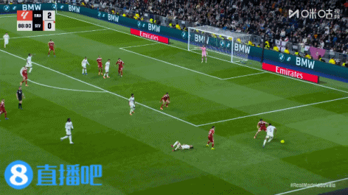 贝林造点后又取消！皇马vs塞维VAR对话：防守人先踢到球而非贝林