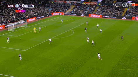 曼联闪电扳平！卡什后场失误多古断球，库尼亚小角度破门