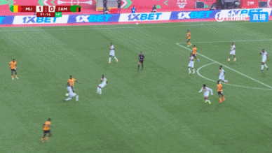 赞比亚补时绝平！达卡禁区内冲顶破门，随后空翻疯狂庆祝