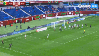 不愧是你！杰克逊本届非洲杯第一脚射门，大单刀被门将扑出