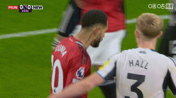 不含点球，曼联本赛季已通过定位球发起进攻打进13球，全英超最多