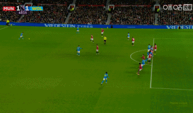 极限！拉门斯将狼队近距离射门扑出，又反应神速将球拨开防止补射