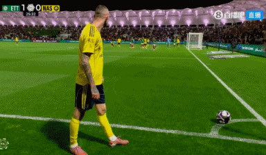 可惜！C罗头球后蹭菲利克斯射门打高，C罗随后用双指敲了敲脑门