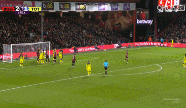 精彩倒勾！帕利尼亚破门，热刺第79分钟扳平伯恩茅斯