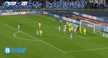 还得看小麦！麦克托米奈头球破门，那不勒斯扳回一球1-2落后