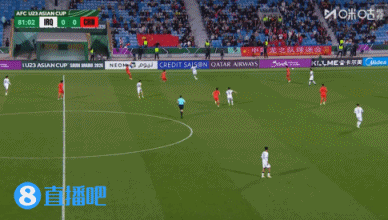 没踢好啊！彭啸解围踢呲，送给U23伊拉克一个角球