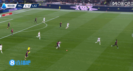 其实我是1名演员!福法纳2次影帝表演：奔袭全场踢呲 空门触电卧倒