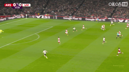 阿森纳逃过一劫！萨利巴和拉亚失误，布拉德利吊射击中横梁