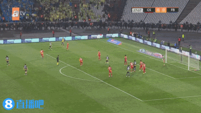 即插即用！贡多齐远射拖地斩，费内巴切首秀即进球