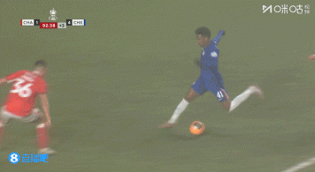 3分钟2球！埃斯特旺补时造点，恩佐点射破门