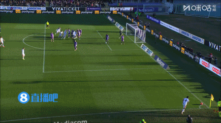 又是德赫亚！比赛第24分钟，加比亚头球攻门，德赫亚再次将球扑出