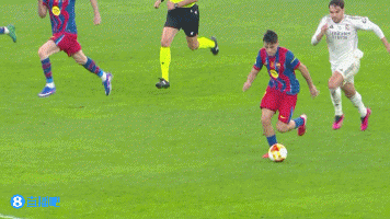 两队爆发争吵！阿森西奥踢倒佩德里染黄，埃里克、巴尔韦德也染黄