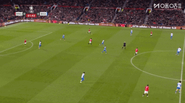 刚上来就有机会！达洛特反越位成功单刀突入禁区，可惜射门被扑